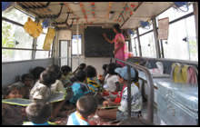 Children and Youth in History  Doorstep School-on-Wheels, Mumbai  [Photographs]