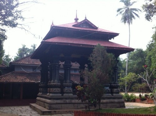 the seat of learning at Thunjan Parambu