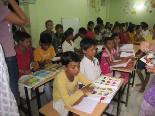 Bagiya school in Gurgaon "mainstreams" more than 50 children of construction site workers every year!