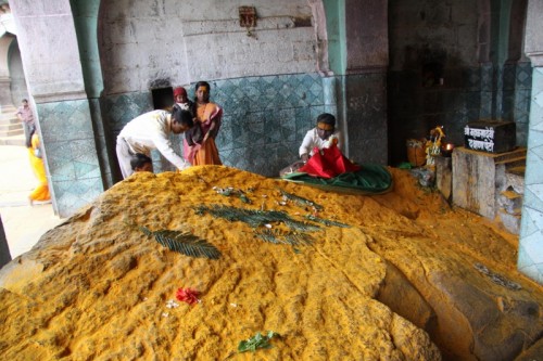  A mountain of turmeric powder