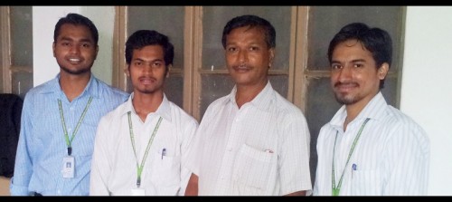 The creators of the mechanical refrigerator - Narendra Patil and his project team along with their project mentor.