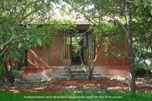 A classroom at Tamarind Tree school as seen from outside