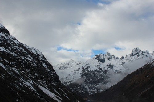 Snow-capped mountains everywhere!