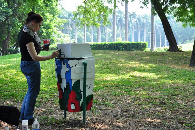 Transforming Garbage Bins Into Works Of Art At Delhi’s Lodi Gardens!