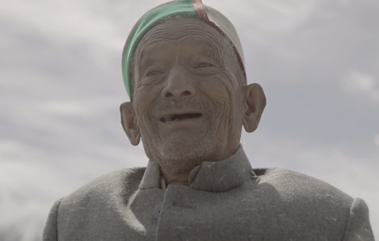 This 97 Year Old Man Made Us Stand Up In Respect. Watch Why.