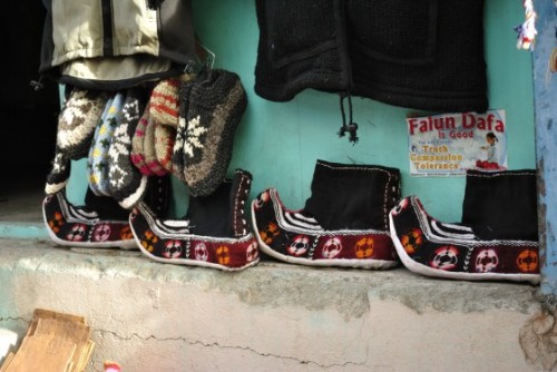 Traditional Ladakhi footwear, although i didn’t see any of the locals wear it and walk around.