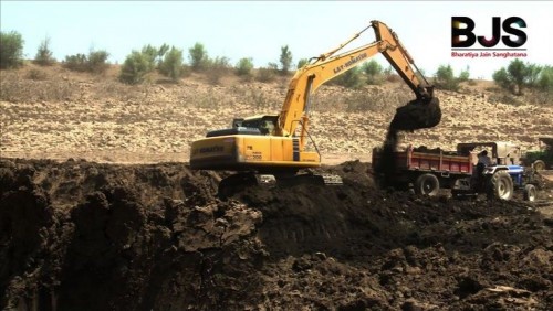 The desilting work begins