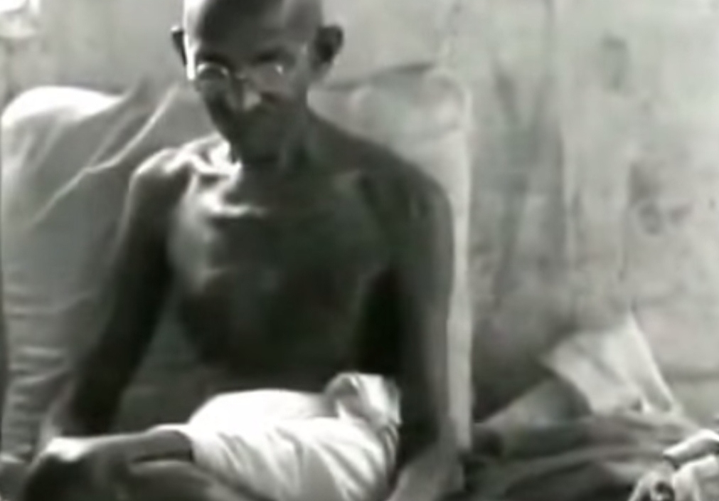 Have You Seen Mahatma Gandhi’s First TV Interview? Watch This Exclusive Clip From 83 Years Ago!