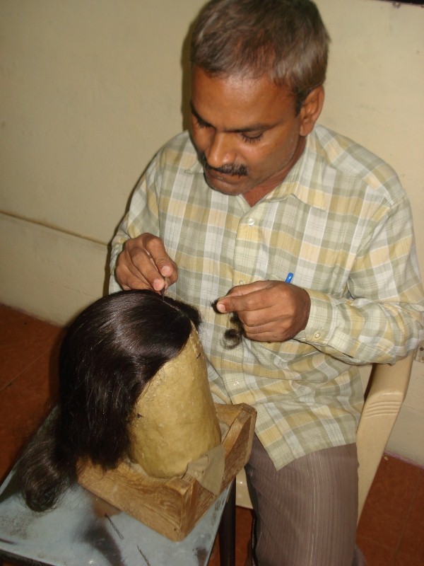 This Wig Maker Of Bangalore Is Using His Skills To Help Cancer Patients  Deal With Hair Loss - The Better India