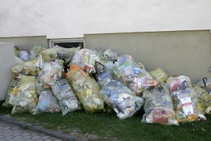 Revolutionary Technology That Can Convert Plastic Waste Into Petrol And Diesel In India