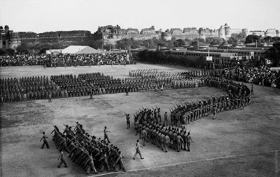 The first Republic Day Parade on 26 January 1950 where Dr Rajendra Prasad is taking the salute without any security surrounding him.