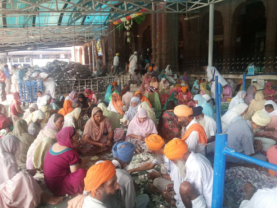 Guru ka langar, Amritsar