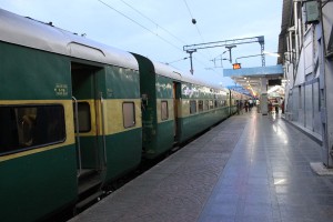 6 Steps Proposed By The Government That Could Make Railway Stations As Clean As Airports