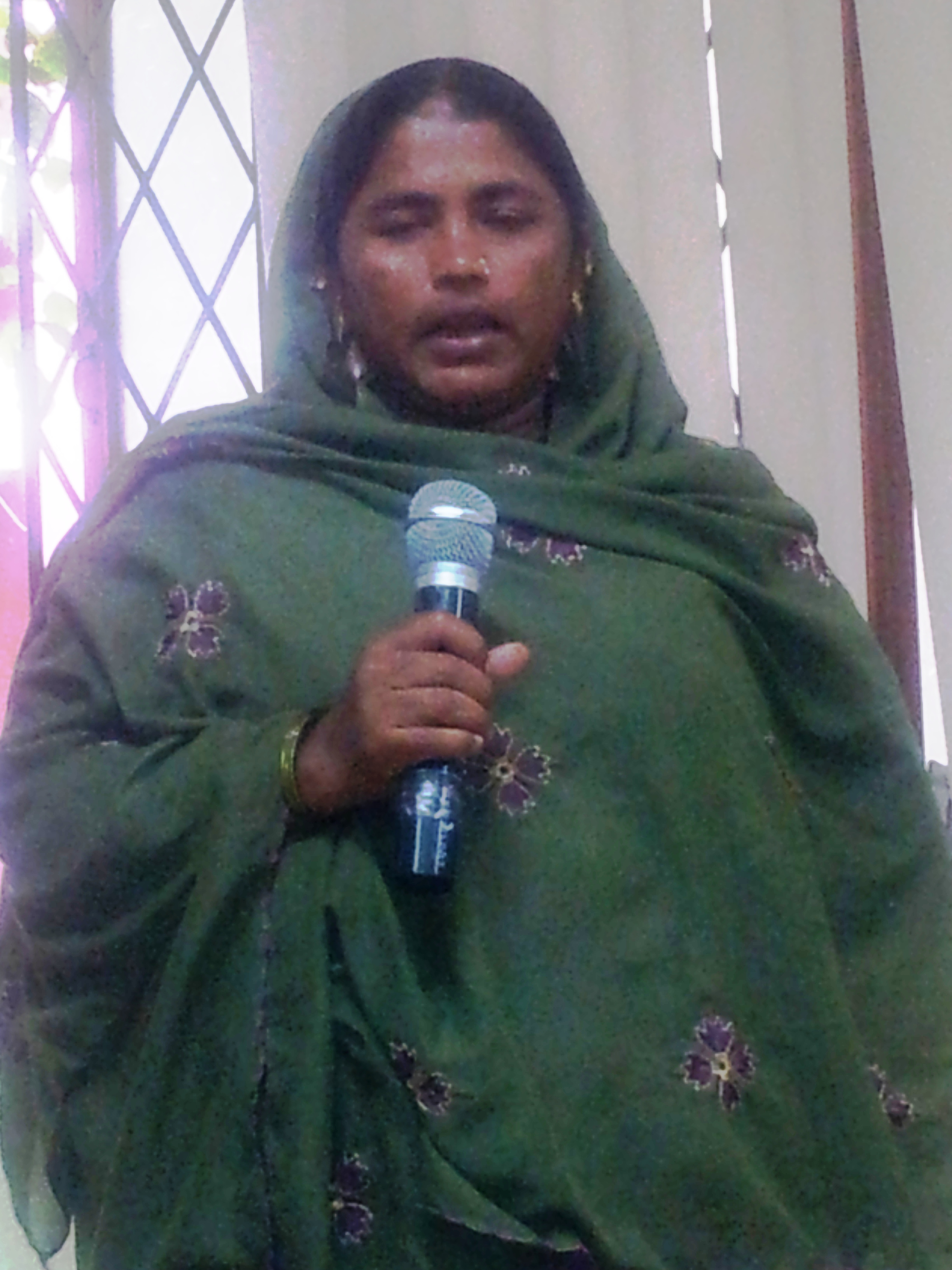 One of the many widows who shared their heartfelt experiences at a recent meeting in Bengaluru, Karnataka, facilitated by Swaraj, a network of organisations that champions the empowerment of socio-economically disadvantaged women. (Credit: Pushpa Achanta\WFS)
