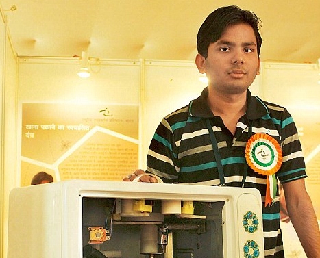 A Time Bomb, An Automatic Food Maker, A Robot – Here’s Why Abhishek Is The Coolest Innovator We Know!