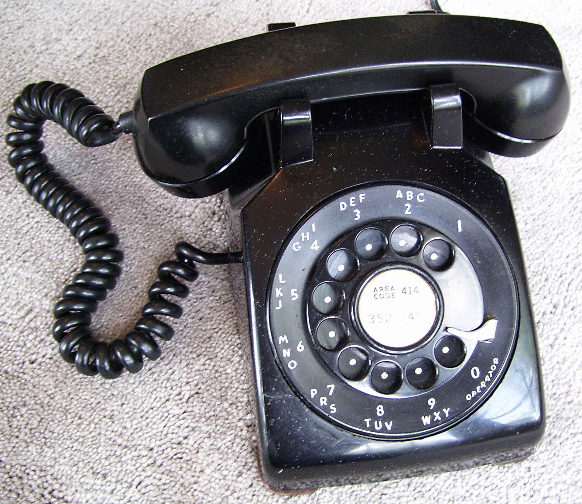 Model500Telephone1951