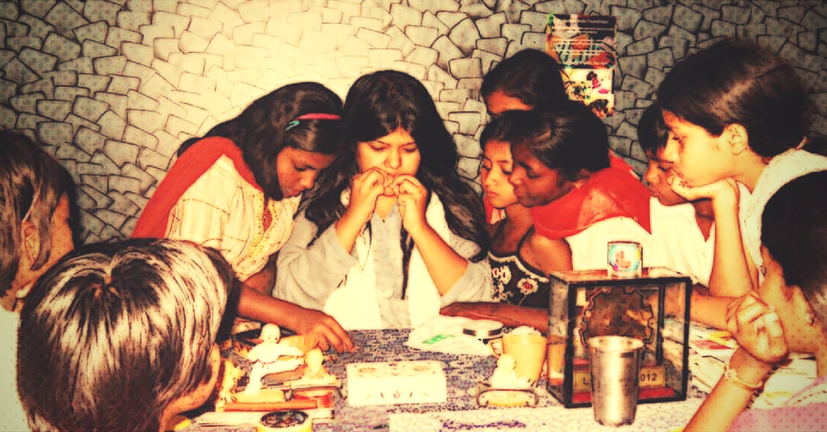 She left her MBA Degree Behind to Change the Lives of 400 Girls in Delhi Slums with Art & Colours