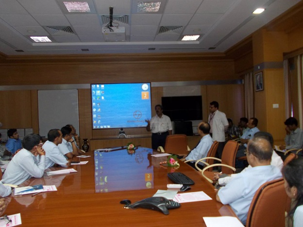 Mr. Shishir Mandya, delivering a lecture on the role of aloe vera in cancer management, at Larsen & Toubro Infotech, Ahmednagar.