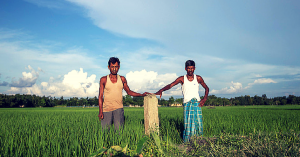 At the Stroke of Midnight, Thousands from India and Bangladesh Got a New Nation After 68 Years