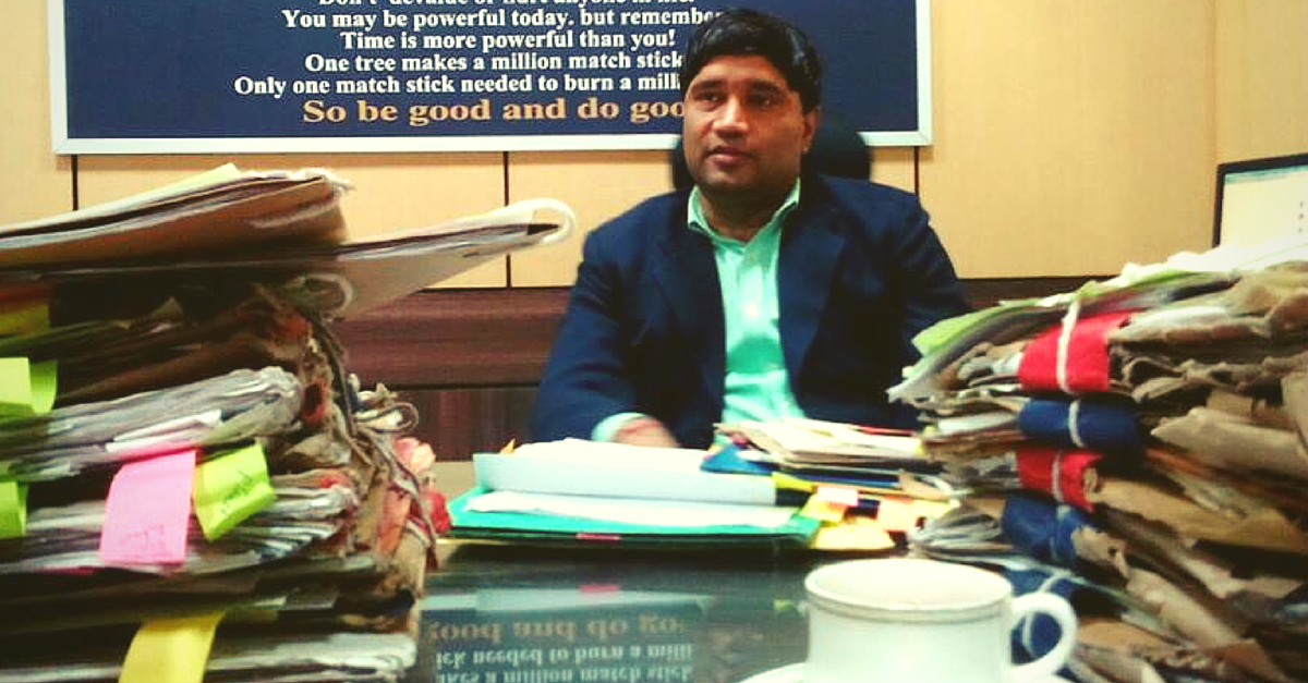 Magsaysay Winner Sanjiv Chaturvedi Donates Award Money to AIIMS for the Treatment of Poor