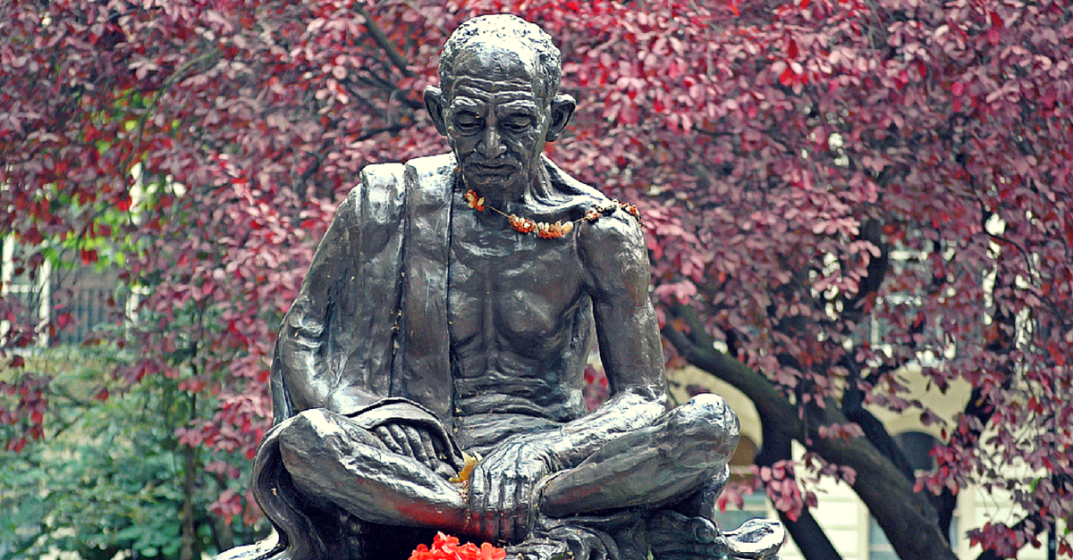 All 100 Volumes of the Collected Works of Mahatma Gandhi Are Now Just a Click Away