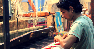 Famed Weavers of Chanderi Get Solar Lamps to Help Them Work in Better Light