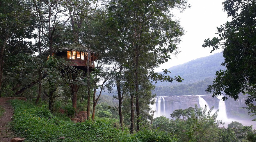 Rainforest Resort gives you a great view of Athirapally Falls, where Mani Ratnam filmed Guru.