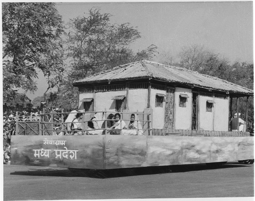 DPD/ Jan. 56, A52h CULTURAL PAGENT IN THE REPUBLIC DAY CEREBRATION , AT NEW DELHI (1956) The tableau from Madhya Pradesh was a replica of Mahatma Gandhis hut (Bapu Kuti) at Sevagram.