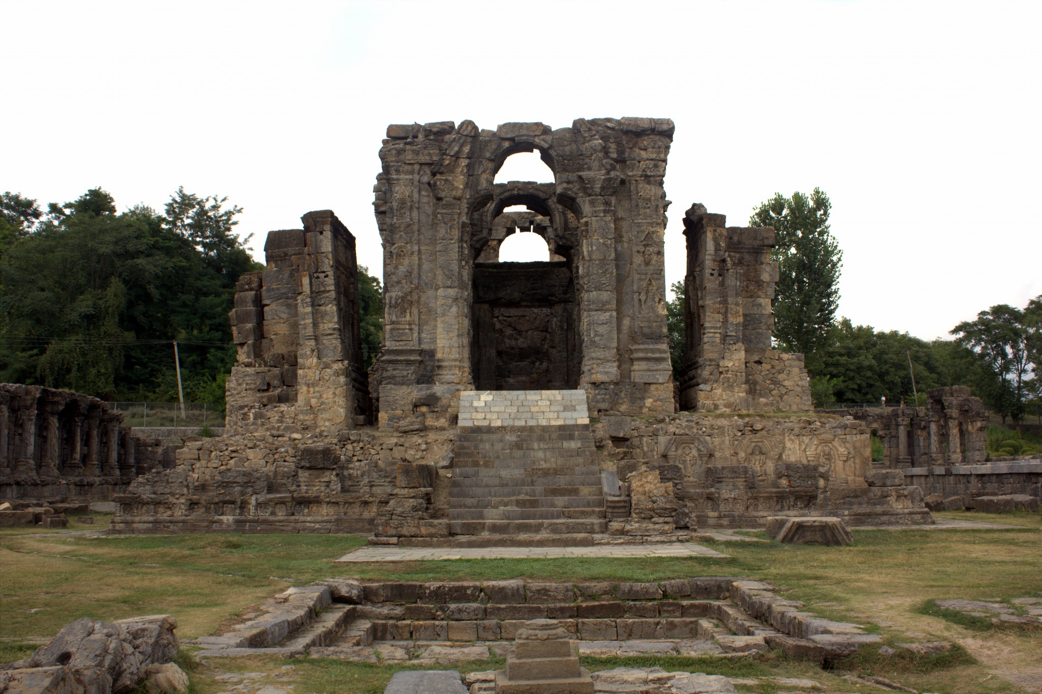 Ruins of the Martand Sun Temple Pic source: http://www.holidayiq.com/Martand-Sun-Temple-Kashmir-Sightseeing-405-9915.html