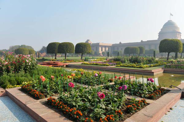 mughal gardens9