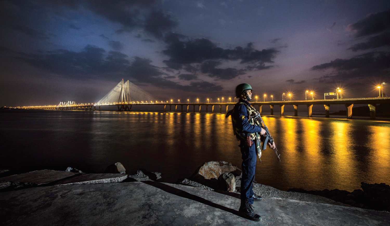 10 Photos That Capture the Hardworking Mumbai Police in Action