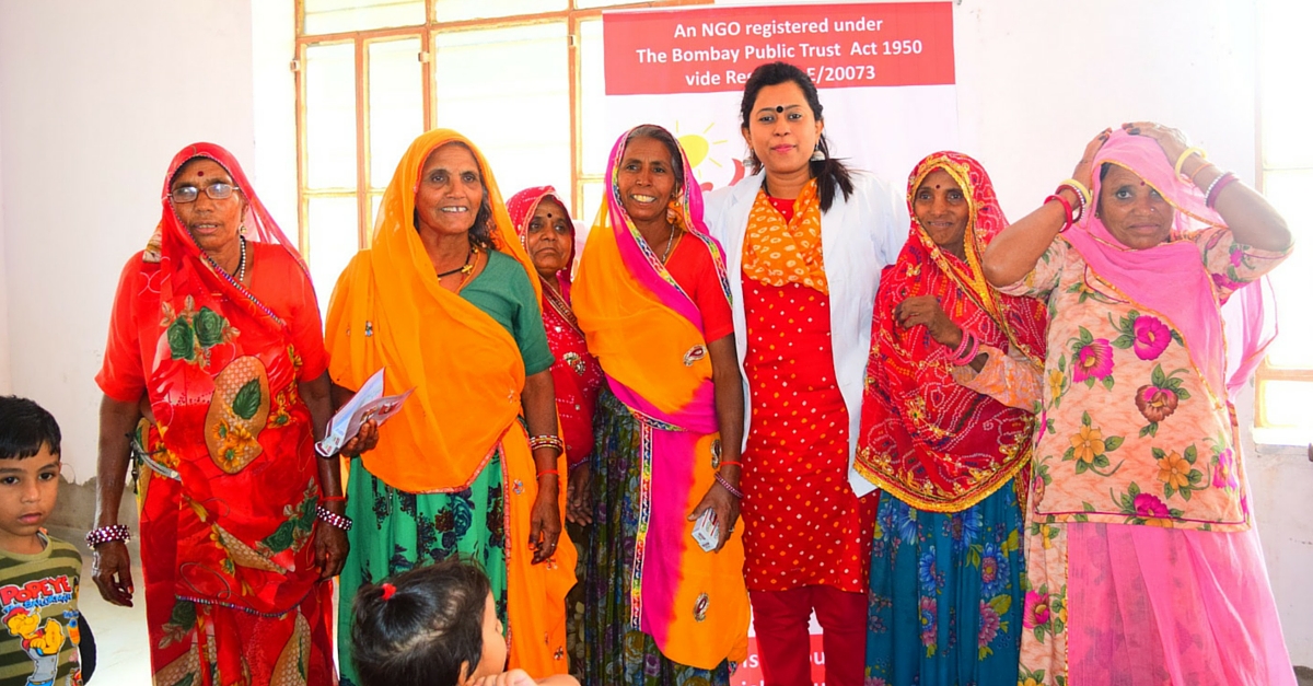 This Dentist Spent Her Weekends Providing Dental Care to 1 Lakh Villagers Around Delhi