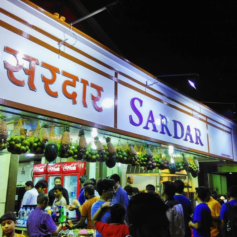 10 Eating Joints in Mumbai Everyone Must Visit at Least Once