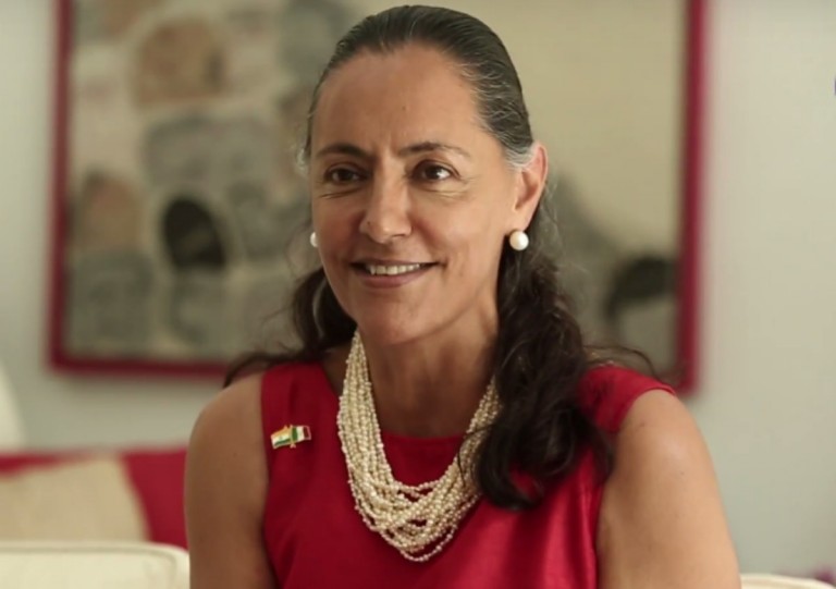 Mexican Ambassador to India Uses Auto as Official Vehicle