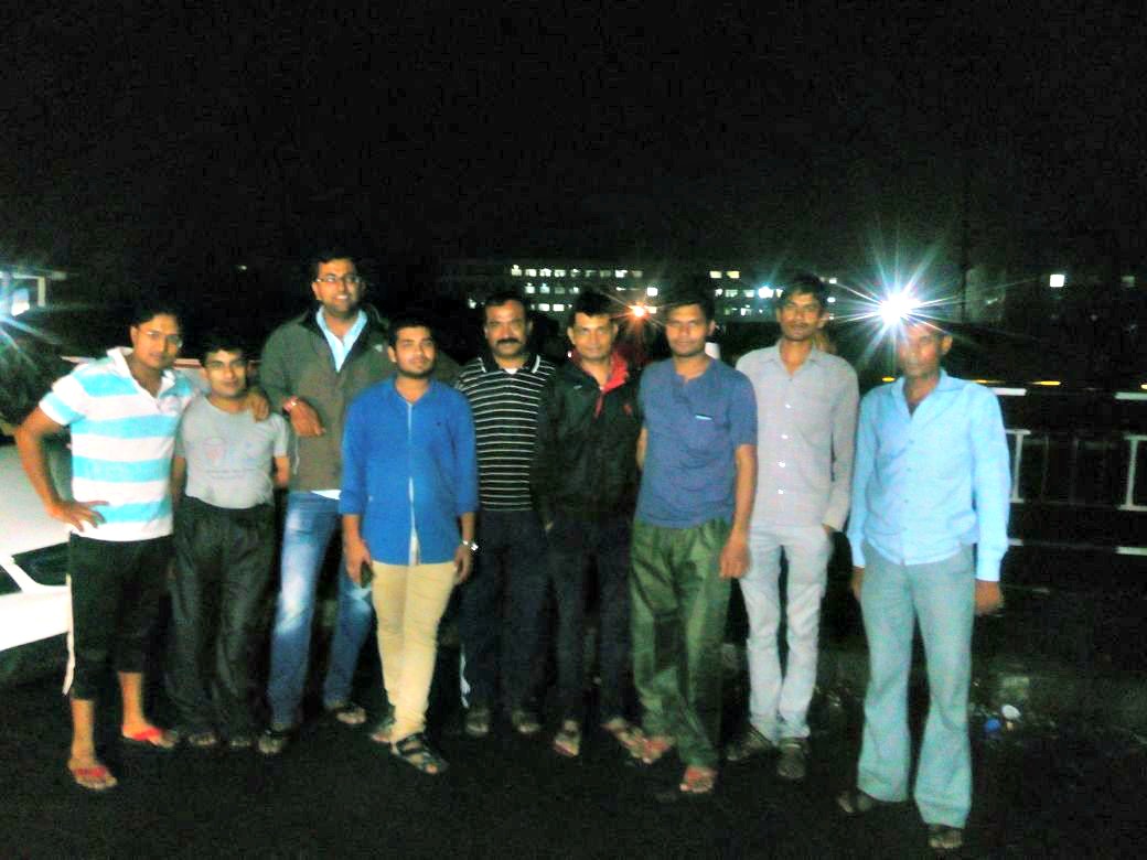 Rakt Archana members after donating blood at 1 am.