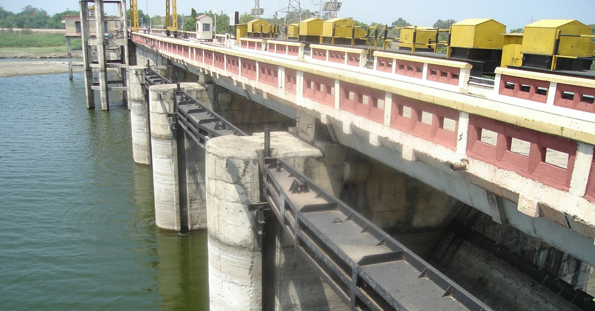 Maharashtra Farmer Sells 10 Acres of Land to Construct a Concrete Dam for His Village