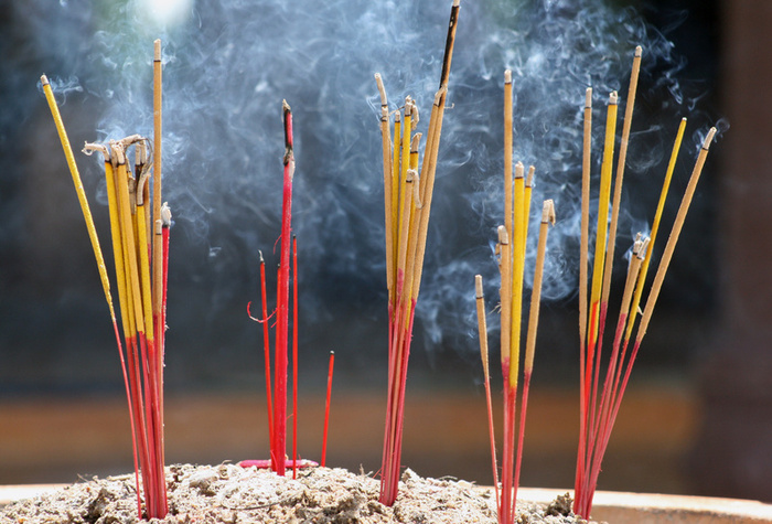 Incense-Sticks-With-Amazing-Fragrance