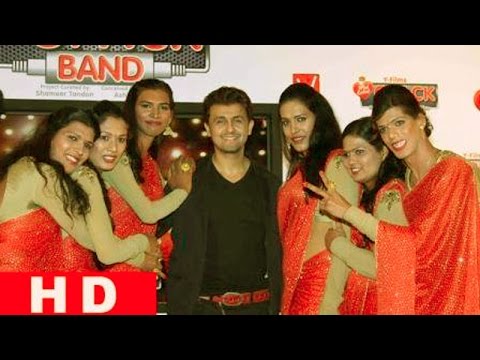 Image of members of first transgender band in India with Sonu Nigam