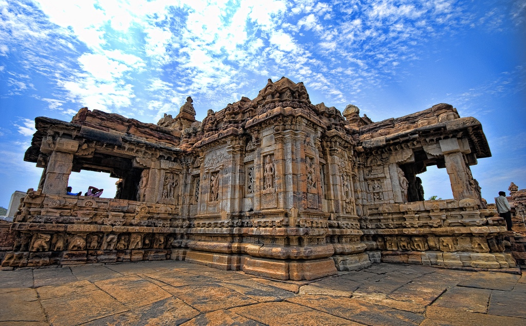 Virupaksha_Temple,_Pattadakal,_Karnataka