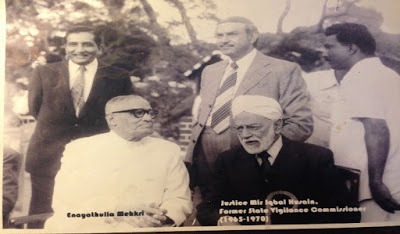 Sir Enayathullah Mehkri (Sitting left) 