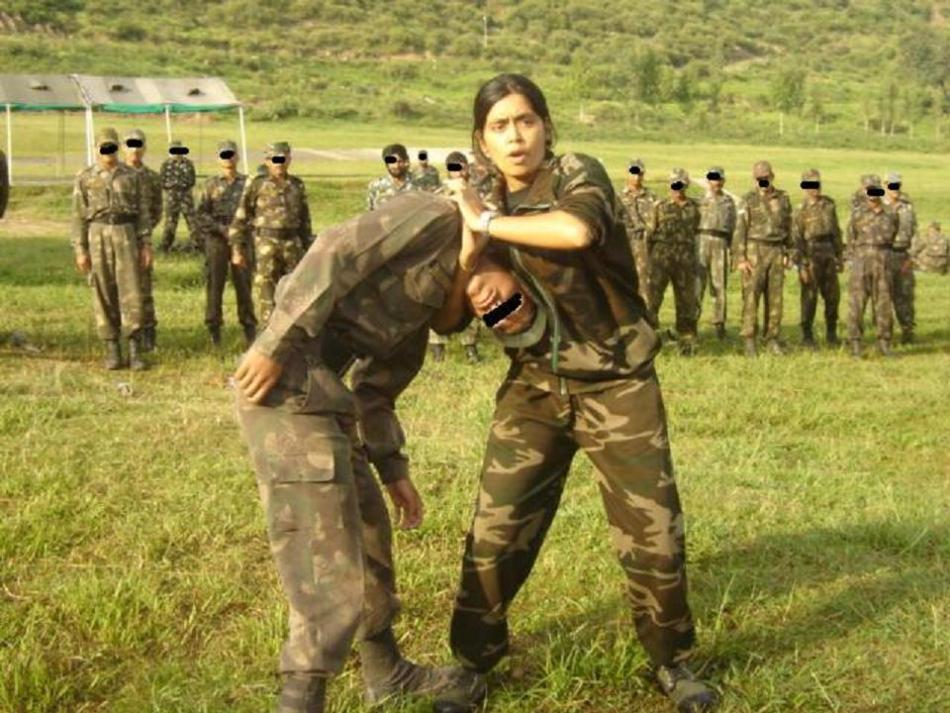 Dr. Seema Rao Giving Commando training the Indian forces ARMY SPECIAL FORCES NAVY AIRFORCE ARMY (3)