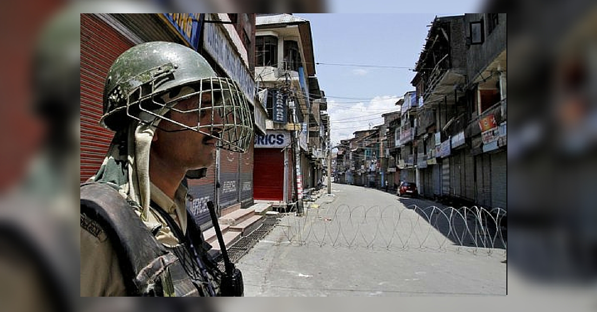 Kashmir Muslims Defy Curfew to Help Perform Last Rites of Pandit Woman