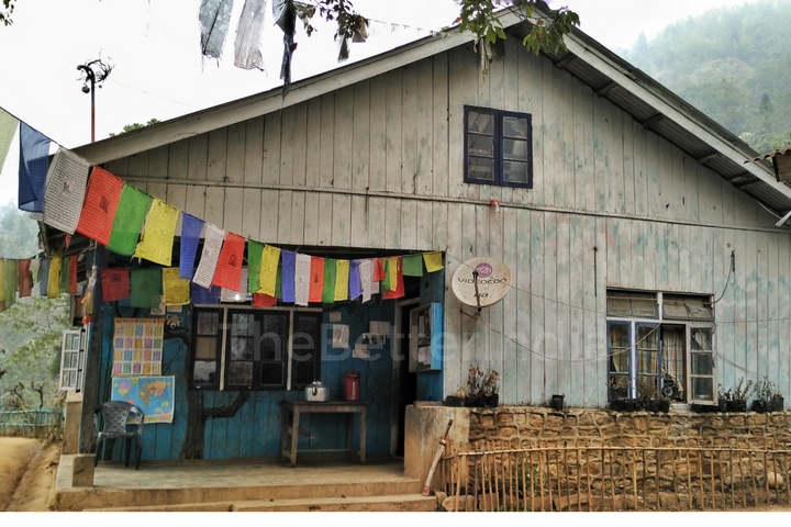 Entrance of the school_p