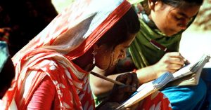These Jharkhand Villagers Are on a Mission to Achieve 100% Literacy. And Their Ideas are Brilliant!
