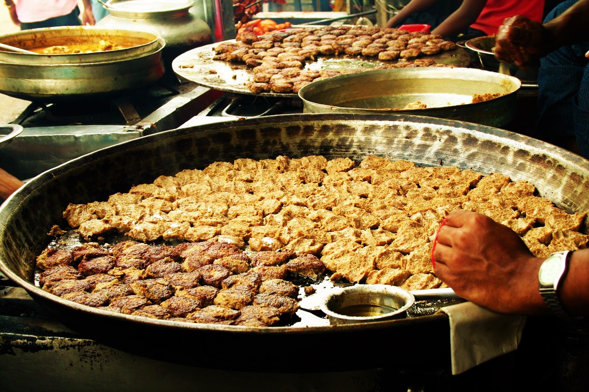 A Taste of Nostalgia: 24 of India’s Most Famous Pre-Independence Eateries