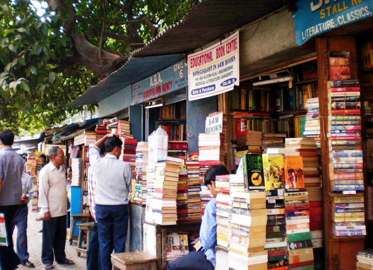 mile-long book stalls on college st in calcutta