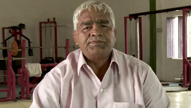 mahavir-phogat-real-life-pictures