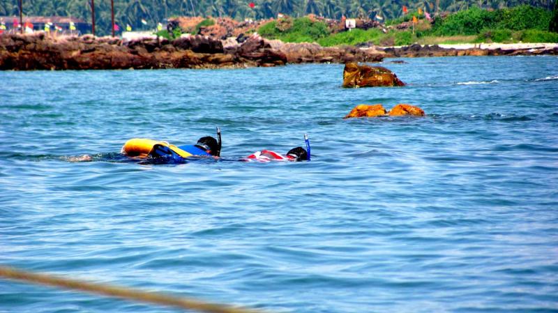 1416904908snorkelling_-_at_tarkarli_in_malvan_maharashtra