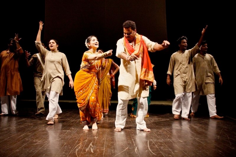 tamasha-folk-theatre-the-dying-folk-art-form-of-maharashtra_f899139df5e1059396431415e770c6dd