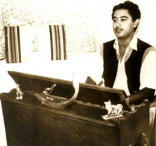 kishore_kumar_harmonium